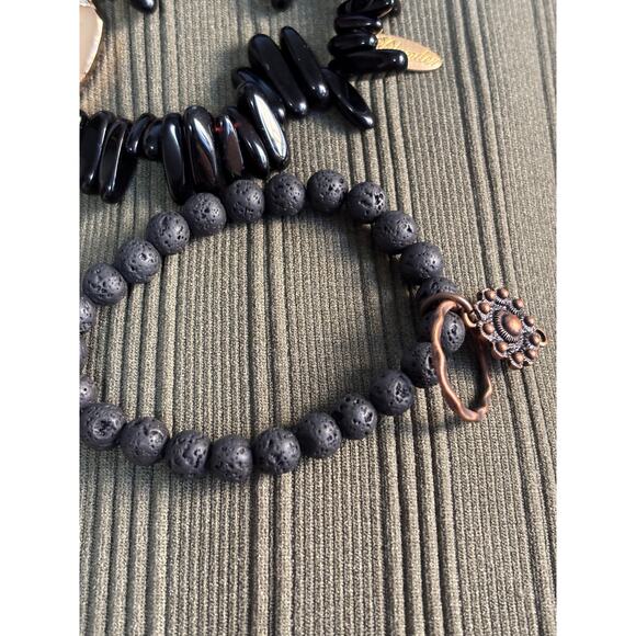 Plunder 3 Bracelets Black Elastic Beaded Charm Stackable BOHO Glam Layered - Picture 4 of 8